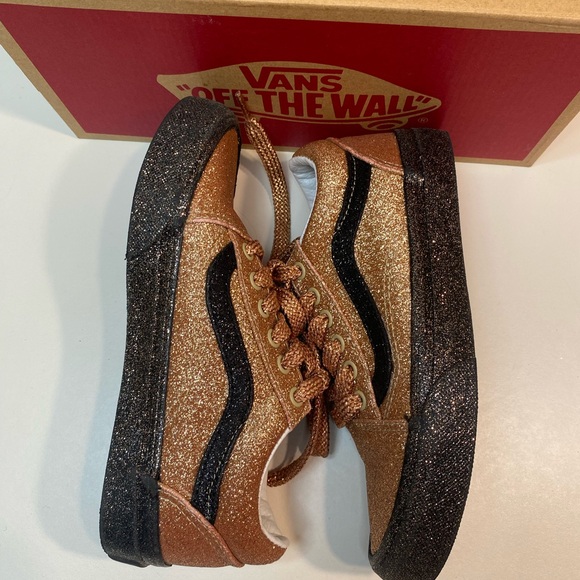 🔥 VANS OLD SKOOL OFF THE WALL LOW TOP SKATE  GOLD & BLACK GLITTER KIDS SIZE 1 - Picture 8 of 8